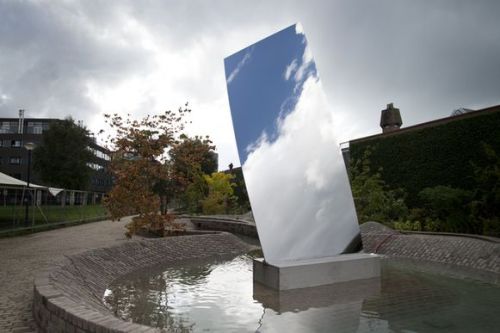 Anish Kapoor, Sky Mirror (for Hendrik) 2017, Tilburg. © TRBEELD