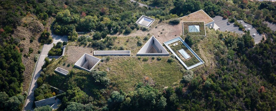 Chichu Art Museum vanuit de lucht